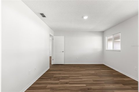 House in Ocala, Florida 3 bedrooms, 138.98 sq.m. № 2094192 - photo 20