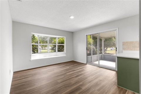 House in Ocala, Florida 3 bedrooms, 138.98 sq.m. № 2094192 - photo 9