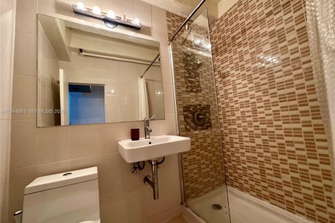 Condominio en venta en Miami Beach, Florida, 26.94 m2 № 2090920 - foto 3