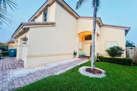 Casa en alquiler en Homestead, Florida, 4 dormitorios, 202.16 m2 № 2011203 - foto 2