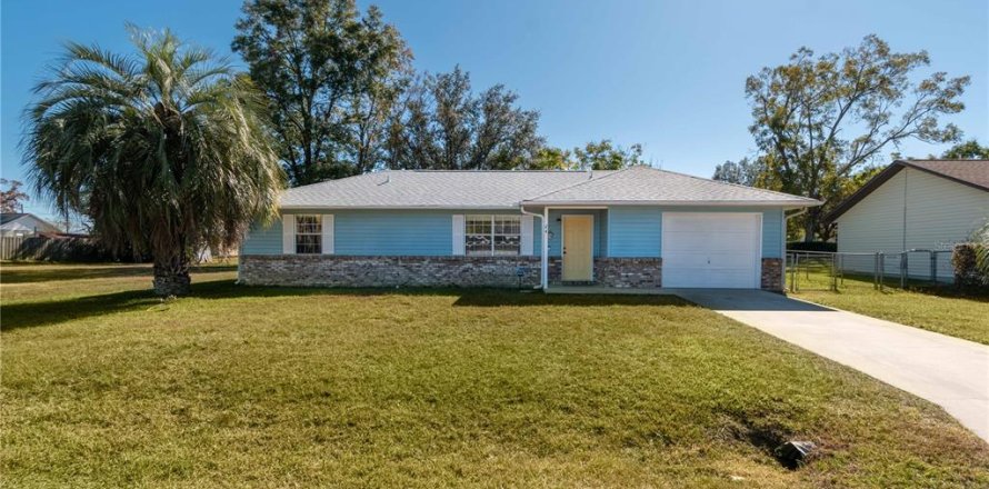House in Ocala, Florida 3 bedrooms, 114.46 sq.m. № 1542783