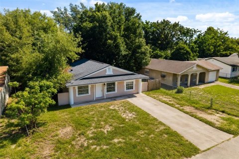 House in Apopka, Florida 3 bedrooms, 120.03 sq.m. № 2209319 - photo 8