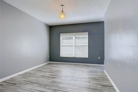Villa ou maison à vendre à Kissimmee, Floride: 4 chambres, 264.49 m2 № 2390856 - photo 10