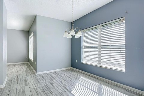 Villa ou maison à vendre à Kissimmee, Floride: 4 chambres, 264.49 m2 № 2390856 - photo 15
