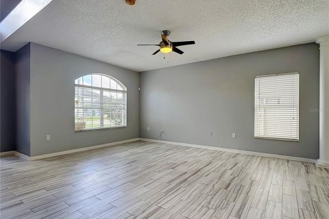 Villa ou maison à vendre à Kissimmee, Floride: 4 chambres, 264.49 m2 № 2390856 - photo 7