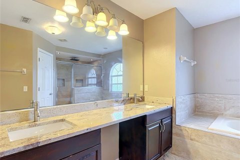 Villa ou maison à vendre à Kissimmee, Floride: 4 chambres, 264.49 m2 № 2390856 - photo 28