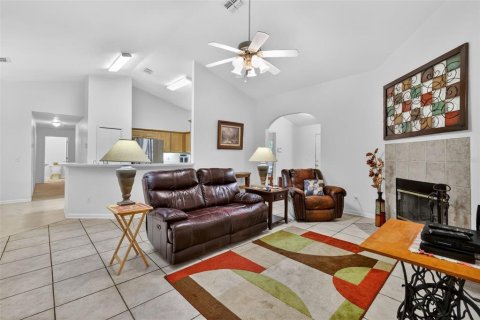 House in Leesburg, Florida 5 bedrooms, 221.2 sq.m. № 2106122 - photo 21