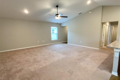 Casa en venta en Zephyrhills, Florida, 3 dormitorios, 138.7 m2 № 1919397 - foto 16