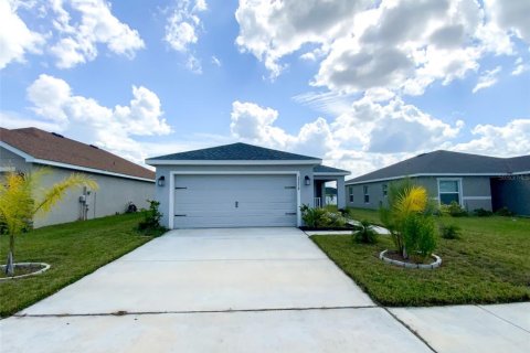 Casa en venta en Zephyrhills, Florida, 3 dormitorios, 138.7 m2 № 1919397 - foto 4