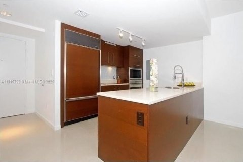 Copropriété à louer à Miami, Floride: 2 chambres, 121.98 m2 № 1770744 - photo 5