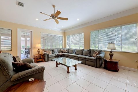 House in Summerfield, Florida 2 bedrooms, 227.24 sq.m. № 2197620 - photo 19