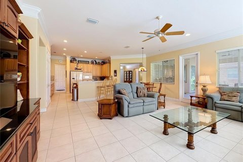 House in Summerfield, Florida 2 bedrooms, 227.24 sq.m. № 2197620 - photo 20