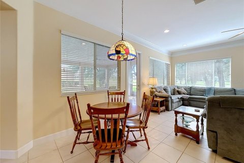 House in Summerfield, Florida 2 bedrooms, 227.24 sq.m. № 2197620 - photo 11