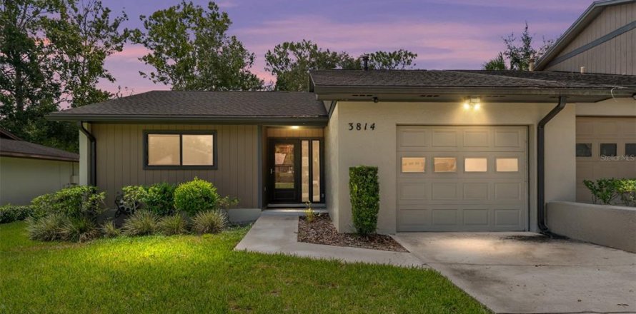 House in Ocala, Florida 2 bedrooms, 103.4 sq.m. № 1909095