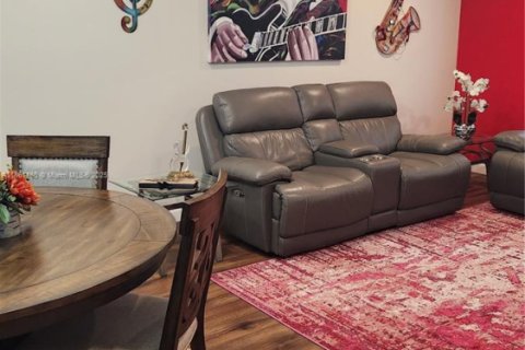 Condo in Plantation, Florida, 1 bedroom  № 1961565 - photo 8