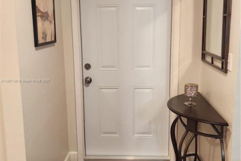 Condo in Plantation, Florida, 1 bedroom  № 1961565 - photo 2