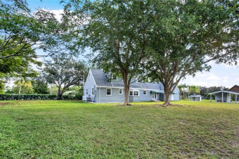 House in Miami, Florida 4 bedrooms, 179.49 sq.m. № 1986539 - photo 20