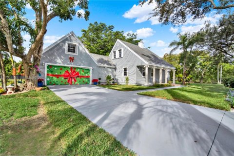 House in Miami, Florida 4 bedrooms, 179.49 sq.m. № 1986539 - photo 8