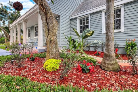 House in Miami, Florida 4 bedrooms, 179.49 sq.m. № 1986539 - photo 16