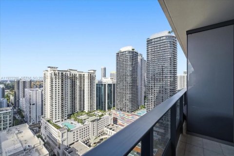 Condo in Miami, Florida, 1 bedroom  № 2076769 - photo 24
