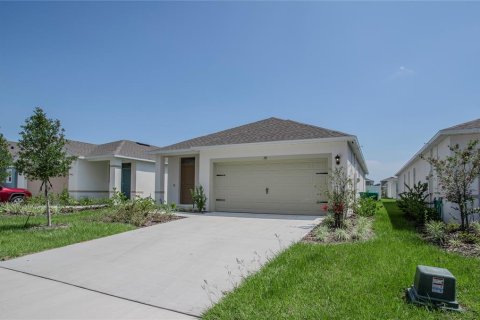 Villa ou maison à vendre à Umatilla, Floride: 3 chambres, 122.26 m2 № 2312410 - photo 2