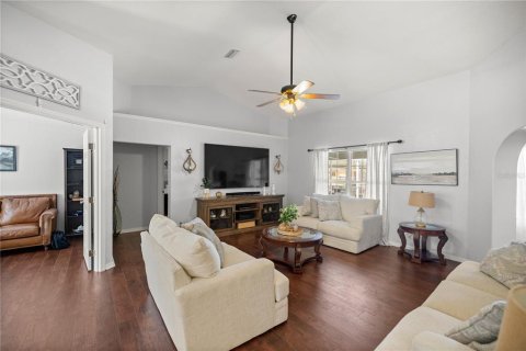 House in Ocala, Florida 4 bedrooms, 274.34 sq.m. № 1440818 - photo 16