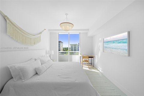 Снять в аренду кондоминиум в Бей-Харбор-Айлендс, Флорида 2 спальни, 112.13м2, № 2004923 - фото 17