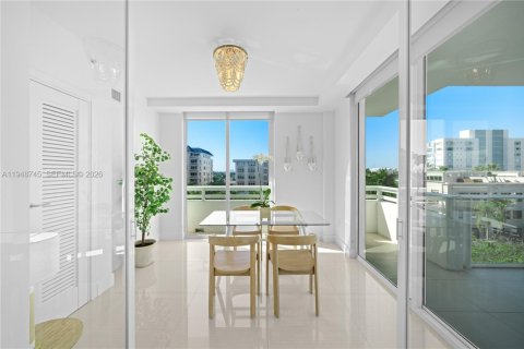 Снять в аренду кондоминиум в Бей-Харбор-Айлендс, Флорида 2 спальни, 112.13м2, № 2004923 - фото 9