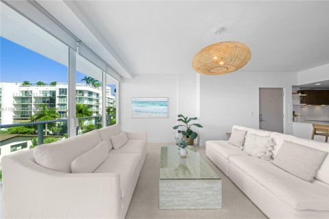 Снять в аренду кондоминиум в Бей-Харбор-Айлендс, Флорида 2 спальни, 112.13м2, № 2004923 - фото 4