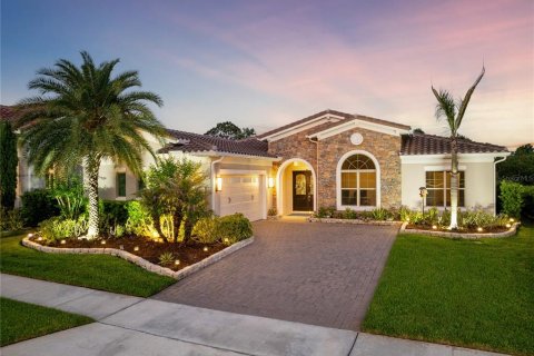 Villa ou maison à vendre à Orlando, Floride: 4 chambres, 282.24 m2 № 2094783 - photo 2