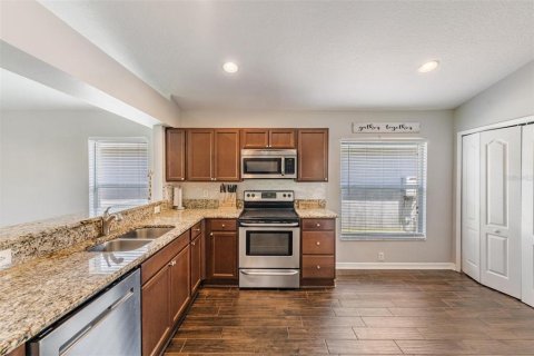 House in Wesley Chapel, Florida 3 bedrooms, 151.62 sq.m. № 1827741 - photo 10