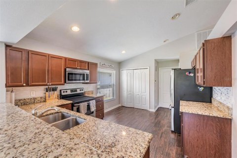 House in Wesley Chapel, Florida 3 bedrooms, 151.62 sq.m. № 1827741 - photo 9