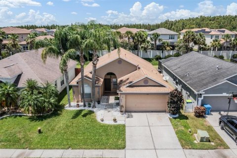 House in Wesley Chapel, Florida 3 bedrooms, 151.62 sq.m. № 1827741 - photo 2