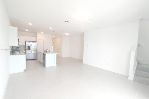 Touwnhouse à louer à Port St. Lucie, Floride: 3 chambres, 151.9 m2 № 2402240 - photo 9