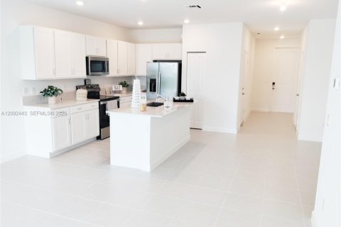 Touwnhouse à louer à Port St. Lucie, Floride: 3 chambres, 151.9 m2 № 2402240 - photo 6