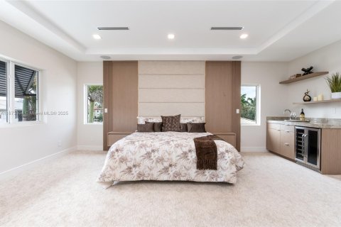 House in Lighthouse Point, Florida 5 bedrooms, 509.75 sq.m. № 1979961 - photo 30