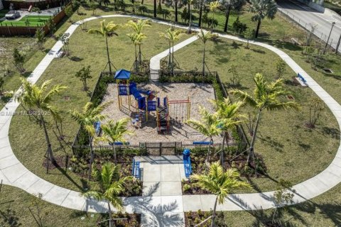 Townhouse in Homestead, Florida 3 bedrooms, 140.65 sq.m. № 1501960 - photo 22