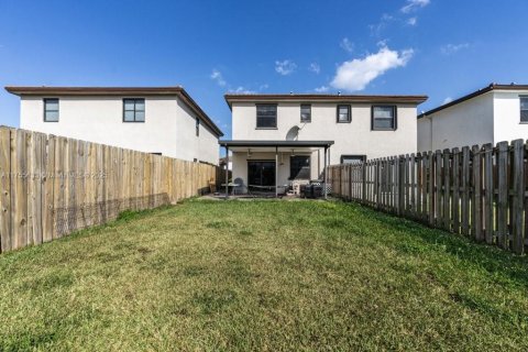 Townhouse in Homestead, Florida 3 bedrooms, 140.65 sq.m. № 1501960 - photo 25
