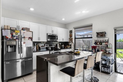 Townhouse in Homestead, Florida 3 bedrooms, 140.65 sq.m. № 1501960 - photo 8