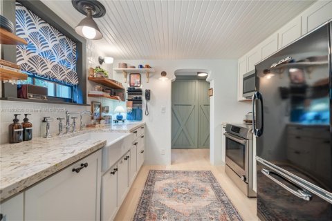 Купить виллу или дом в Майами, Флорида 3 спальни, 206.15м2, № 1948254 - фото 11