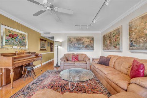 Copropriété à vendre à Deerfield Beach, Floride: 2 chambres, 91.32 m2 № 2082724 - photo 3