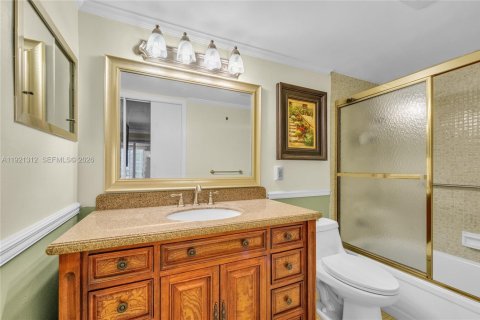 Copropriété à vendre à Deerfield Beach, Floride: 2 chambres, 91.32 m2 № 2082724 - photo 18