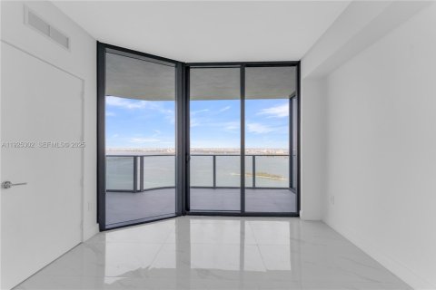 Condominio en venta en Miami, Florida, 2 dormitorios, 143.26 m2 № 1983697 - foto 16