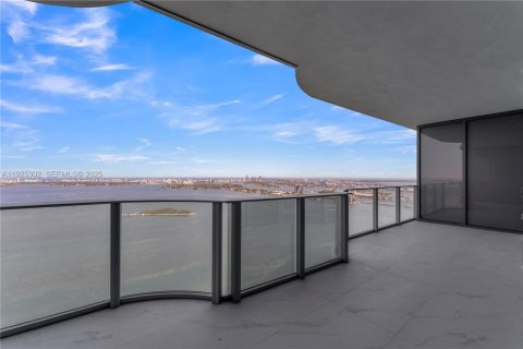 Condominio en venta en Miami, Florida, 2 dormitorios, 143.26 m2 № 1983697 - foto 5