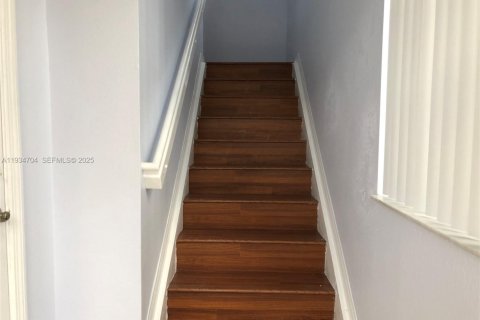 Condo in Miramar, Florida, 2 bedrooms  № 1994281 - photo 18