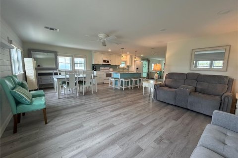 Apartamento en alquiler en North Port, Florida, 2 dormitorios, 124.4 m2 № 1820662 - foto 18