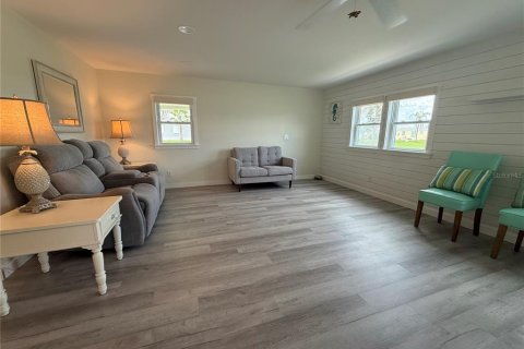 Apartamento en alquiler en North Port, Florida, 2 dormitorios, 124.4 m2 № 1820662 - foto 17