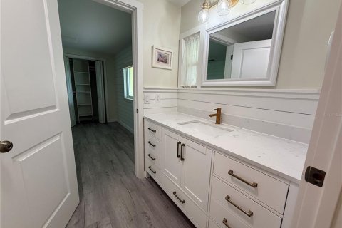 Apartamento en alquiler en North Port, Florida, 2 dormitorios, 124.4 m2 № 1820662 - foto 13
