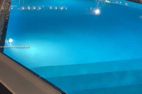 Condo in Lauderdale Lakes, Florida, 1 bedroom  № 1978551 - photo 22