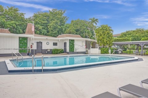 Condo in Lauderdale Lakes, Florida, 1 bedroom  № 1978551 - photo 21